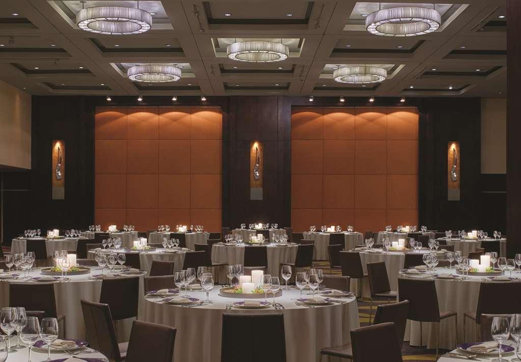 New Coast Hotel Manila Facilidades foto The Grand Ballroom