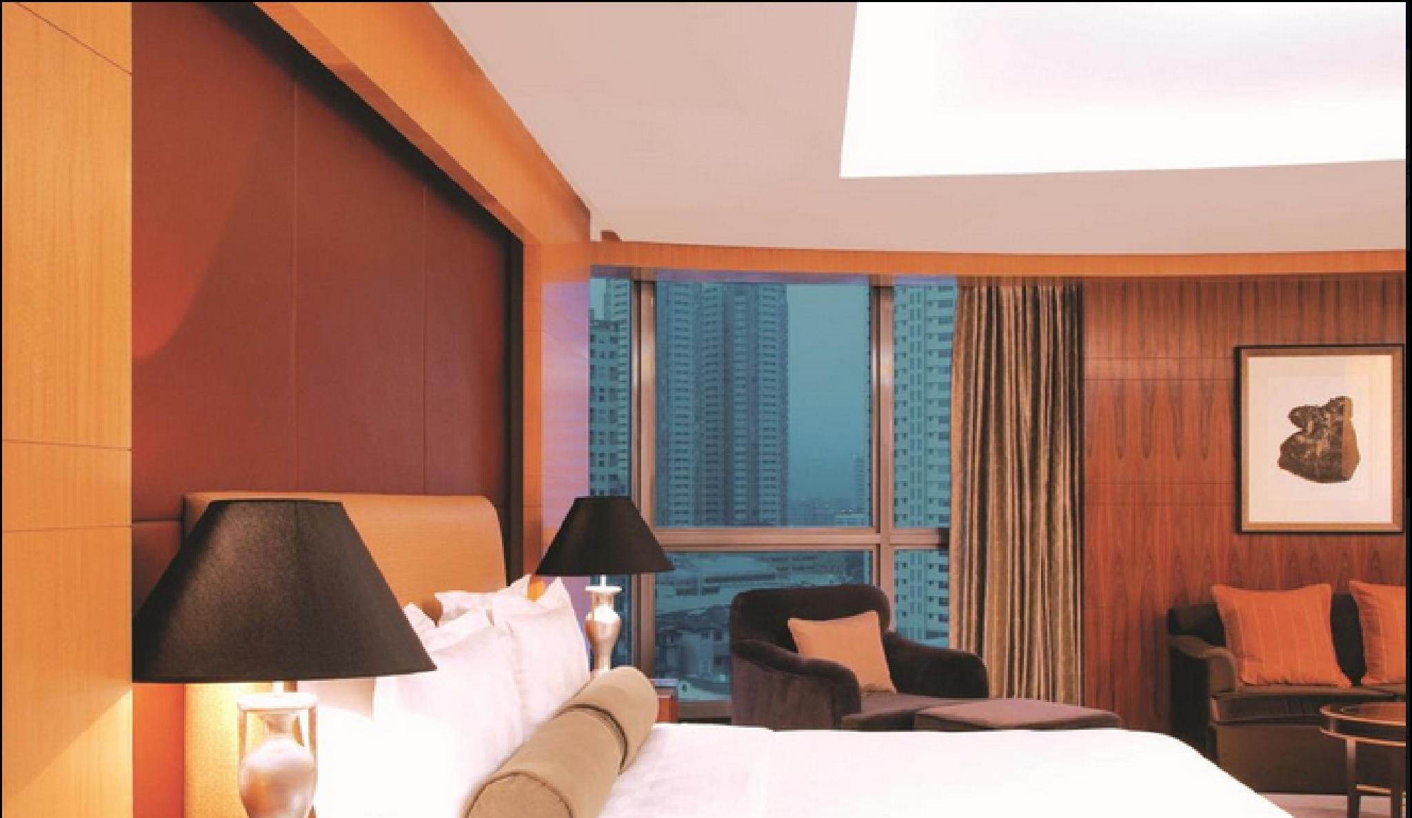 New Coast Hotel Manila Exterior foto A room at the hotel
