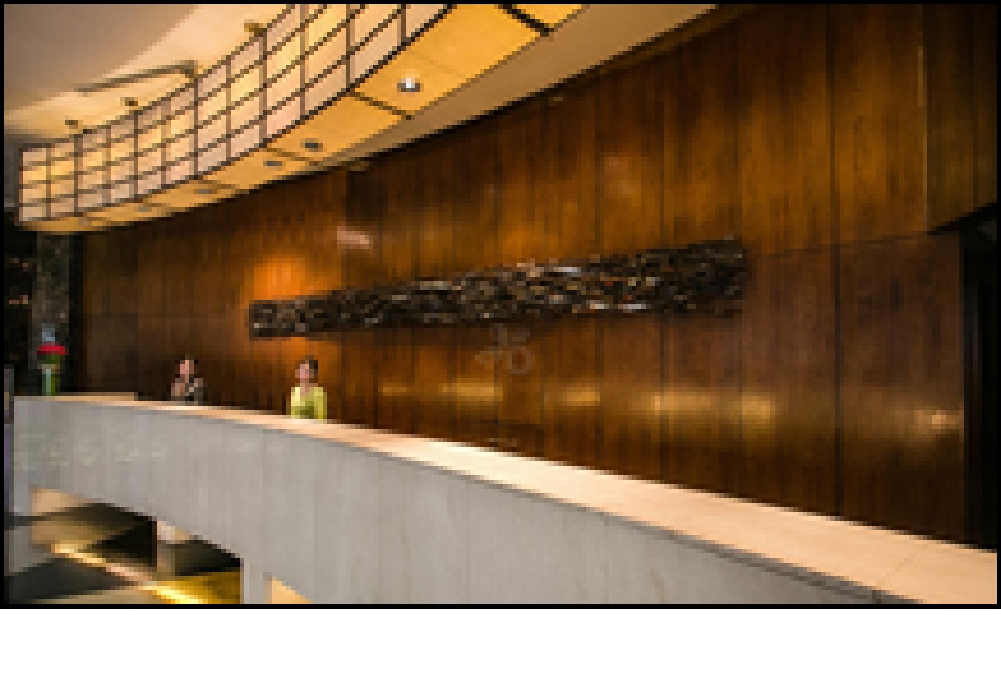 New Coast Hotel Manila Exterior foto The lobby of the InterContinental Hotel, Seoul, Korea